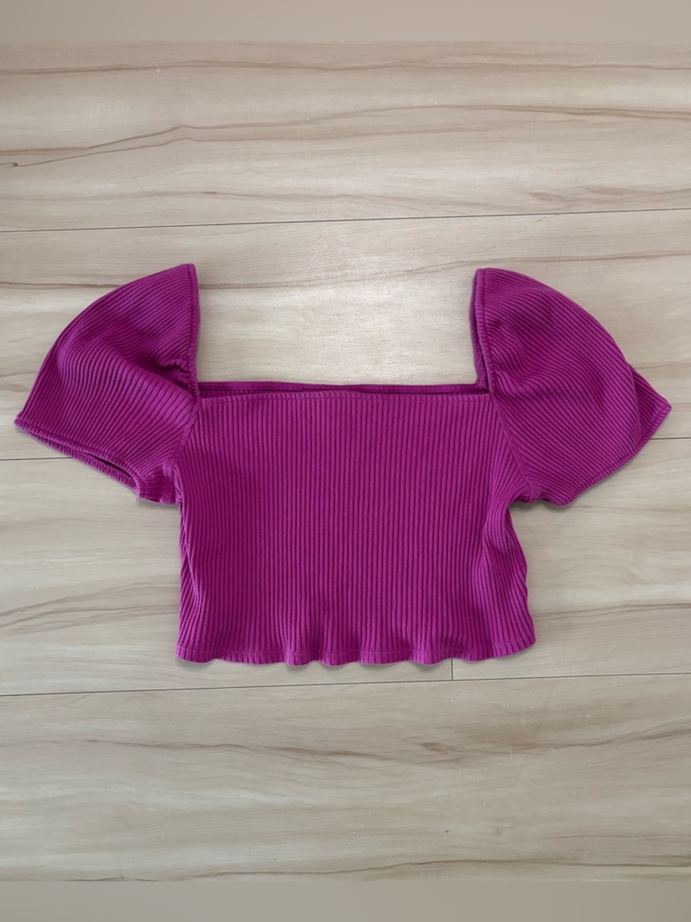 H&M Magenta Ribbed Soft Puff-Sleeve Crop Top - Women’s XL